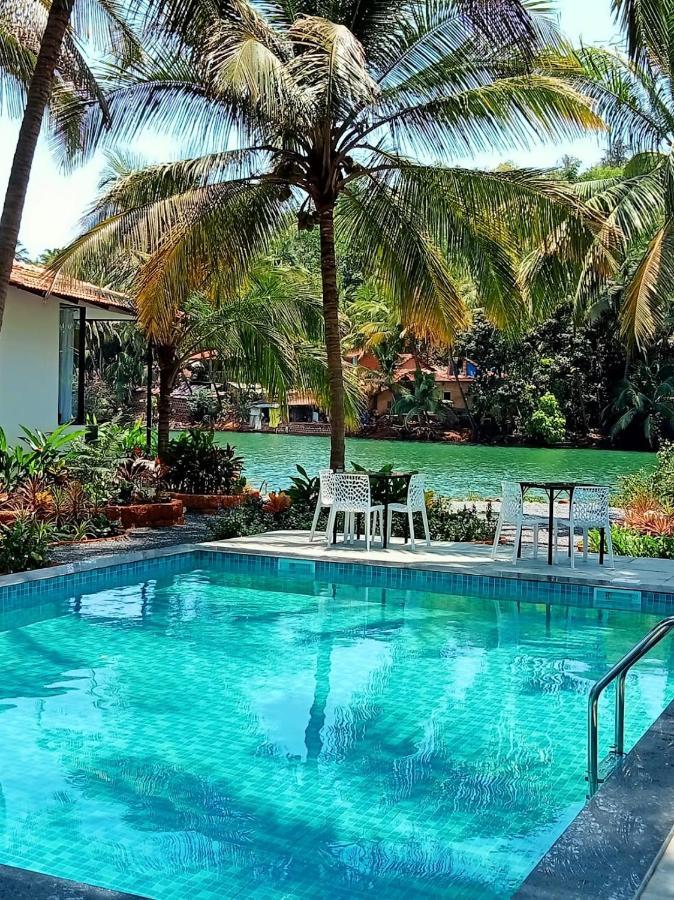 Pont Bleu Suites Riverside & Pool كِناكونا المظهر الخارجي الصورة