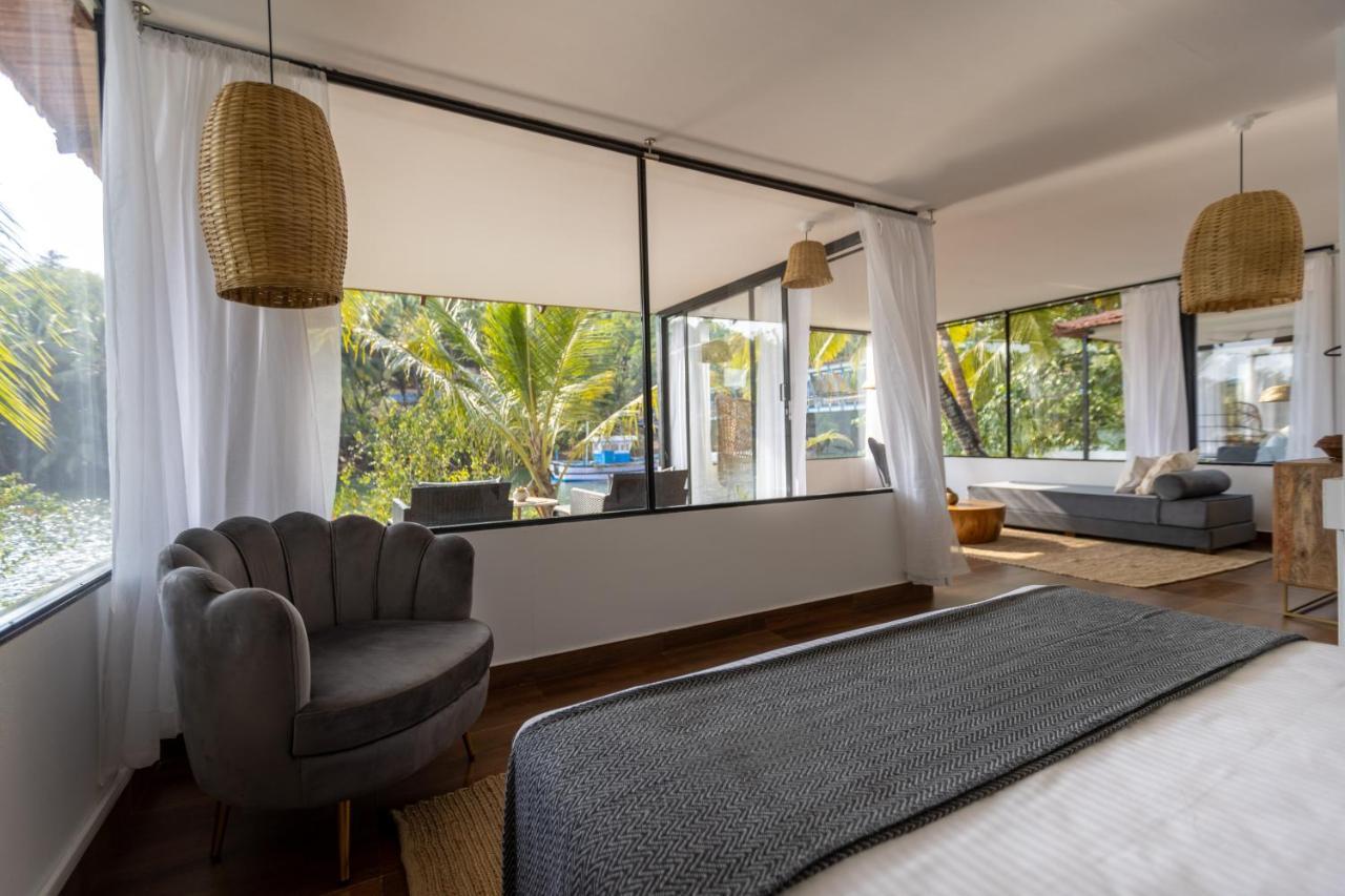 Pont Bleu Suites Riverside & Pool كِناكونا المظهر الخارجي الصورة
