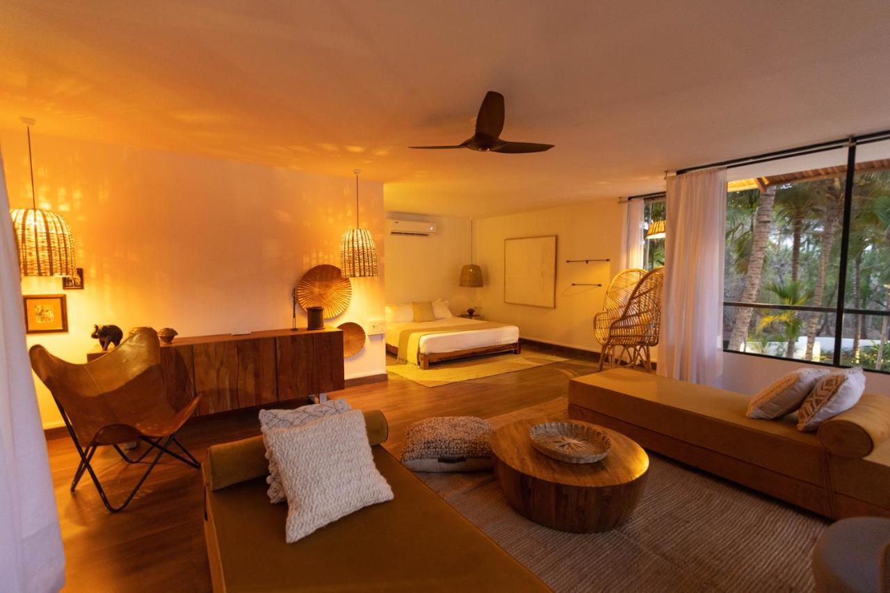 Pont Bleu Suites Riverside & Pool كِناكونا المظهر الخارجي الصورة