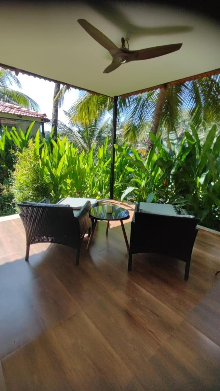 Pont Bleu Suites Riverside & Pool كِناكونا المظهر الخارجي الصورة